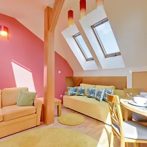 https://lion-apartments-avocado.gdanskhotel.org