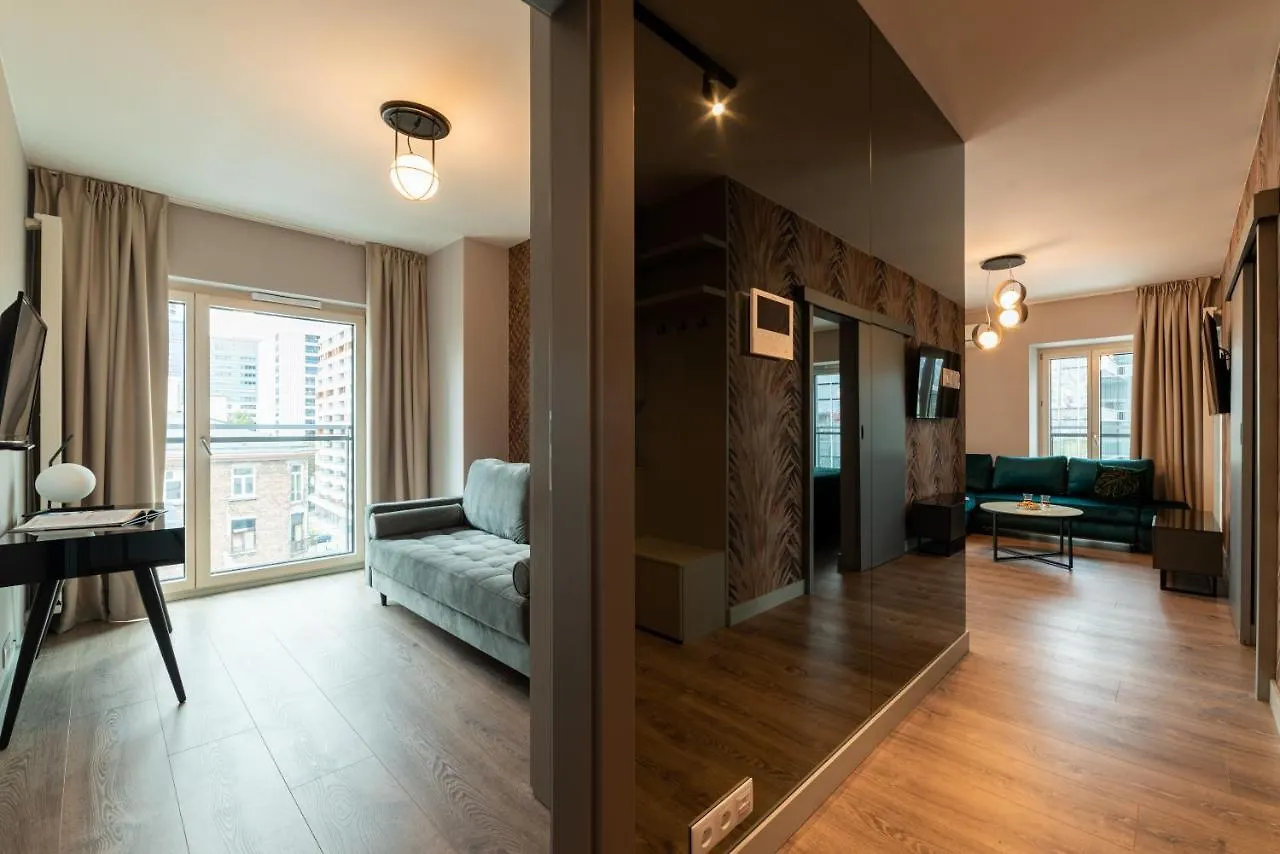 Mennica Residence Luxury Location وارسو بولندا